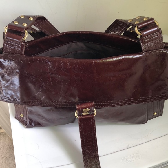 Della Shoulder Bag - Picture 7 of 13